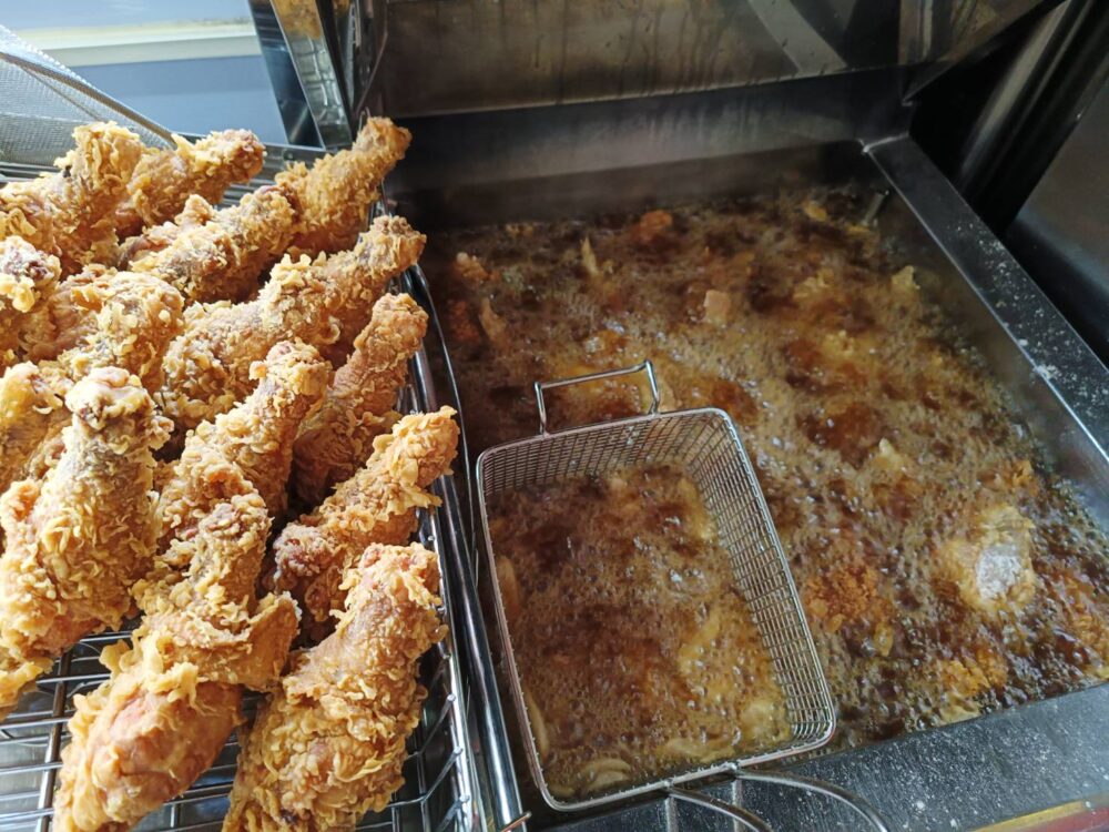 爆新美式炸雞｜台中潭子外帶美食傳奇！隱藏超深的超人氣炸雞店～ 2